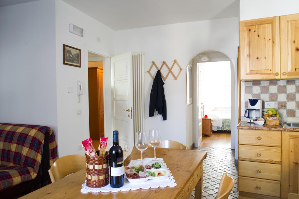 Hotel Sole Holiday Арко Екстериор снимка