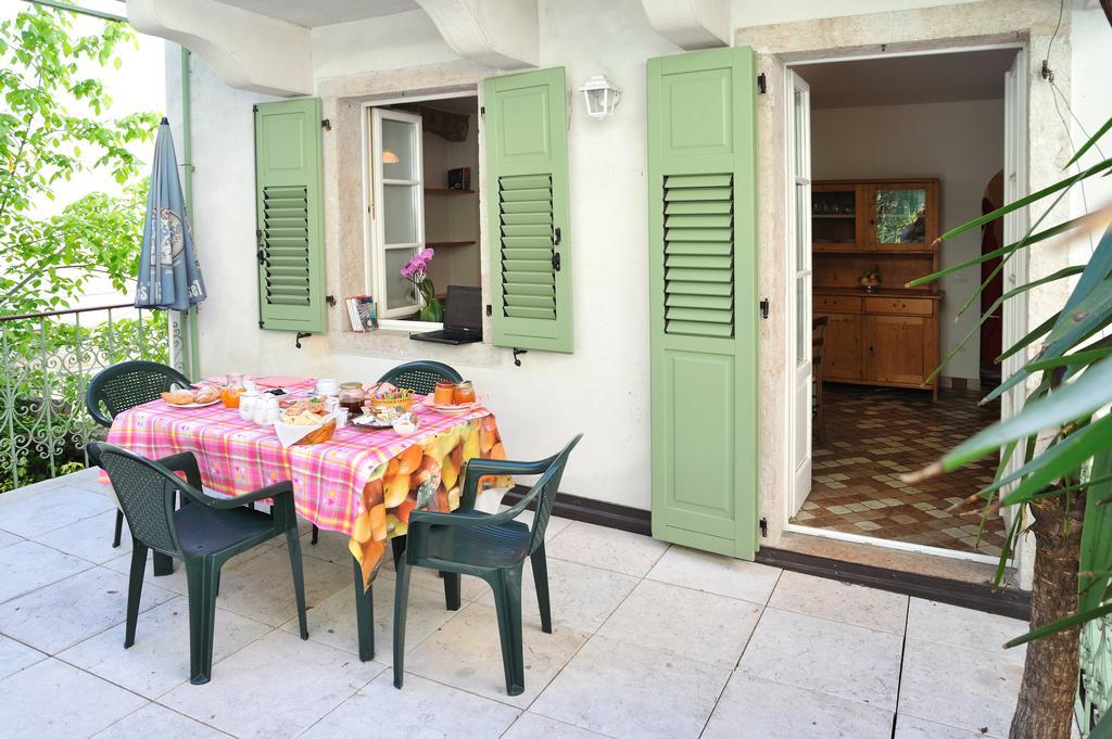 Hotel Sole Holiday Арко Стая снимка